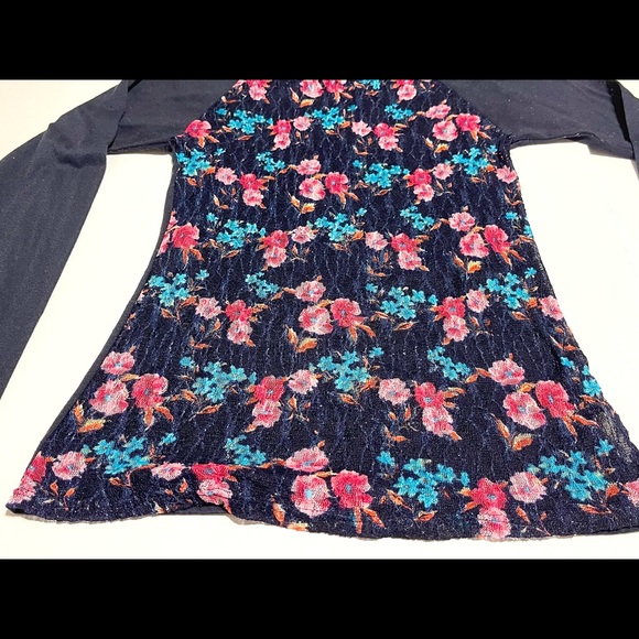 dELiA*s Retro y2k Sheer Black Floral Lace Long-sleeved Blouse - Picture 2 of 6